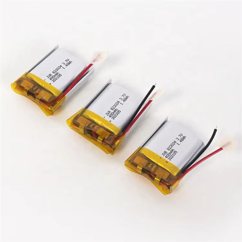 Hot Selling Tracking Wristband Use 3.7v 400mah 822024 Lithium Polymer Battery Cells